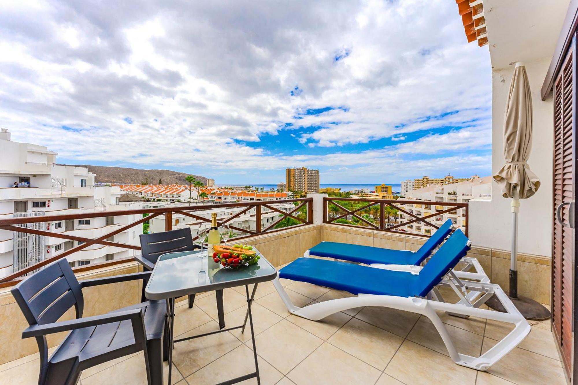 Blue Cristianos By Welcome Tenerife Los Cristianos  Ngoại thất bức ảnh